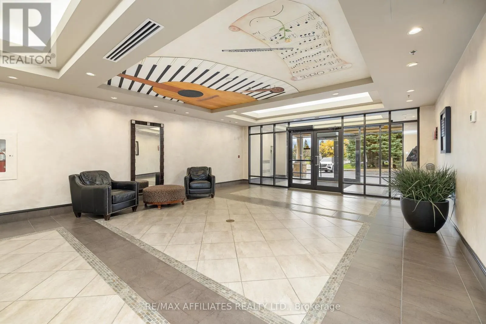 1004 - 314 CENTRAL PARK DRIVE