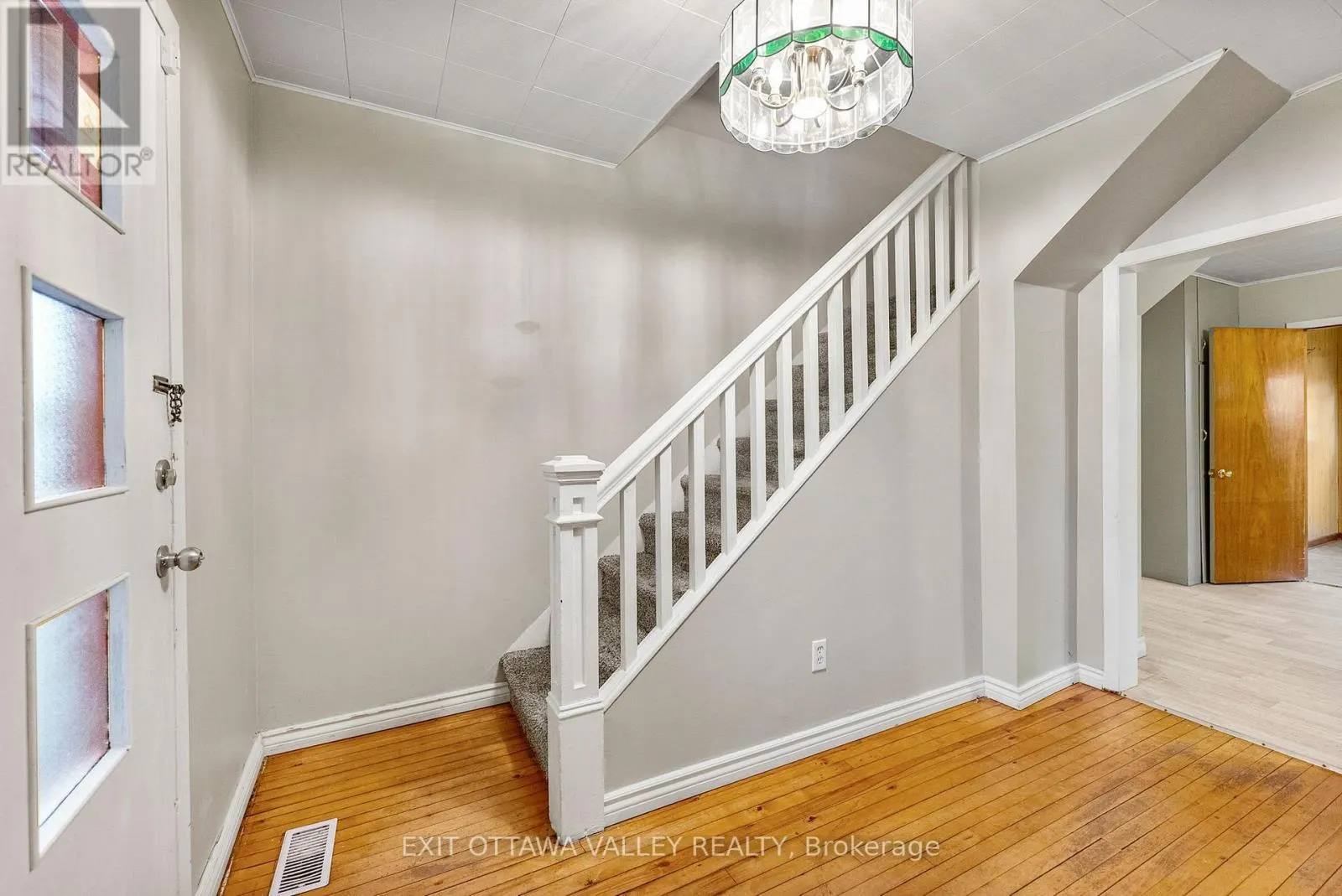 48 NEEDHAM STREET