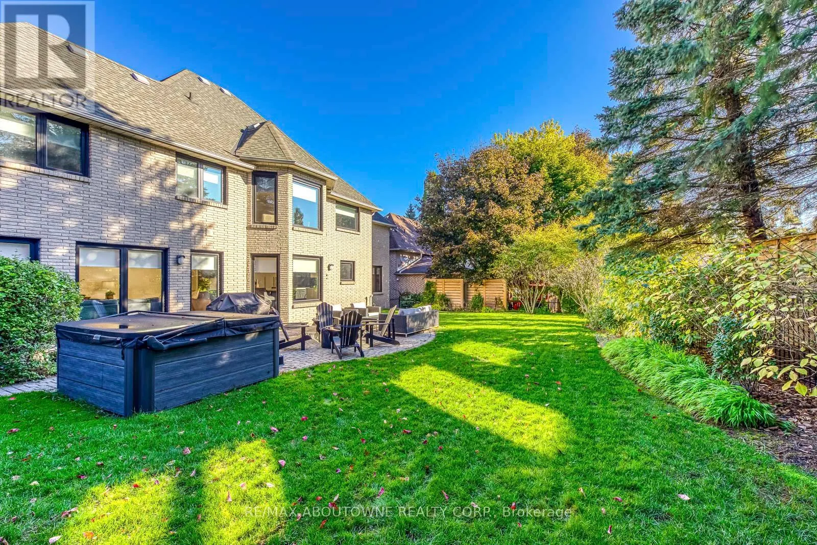 54 DEERVIEW AVENUE