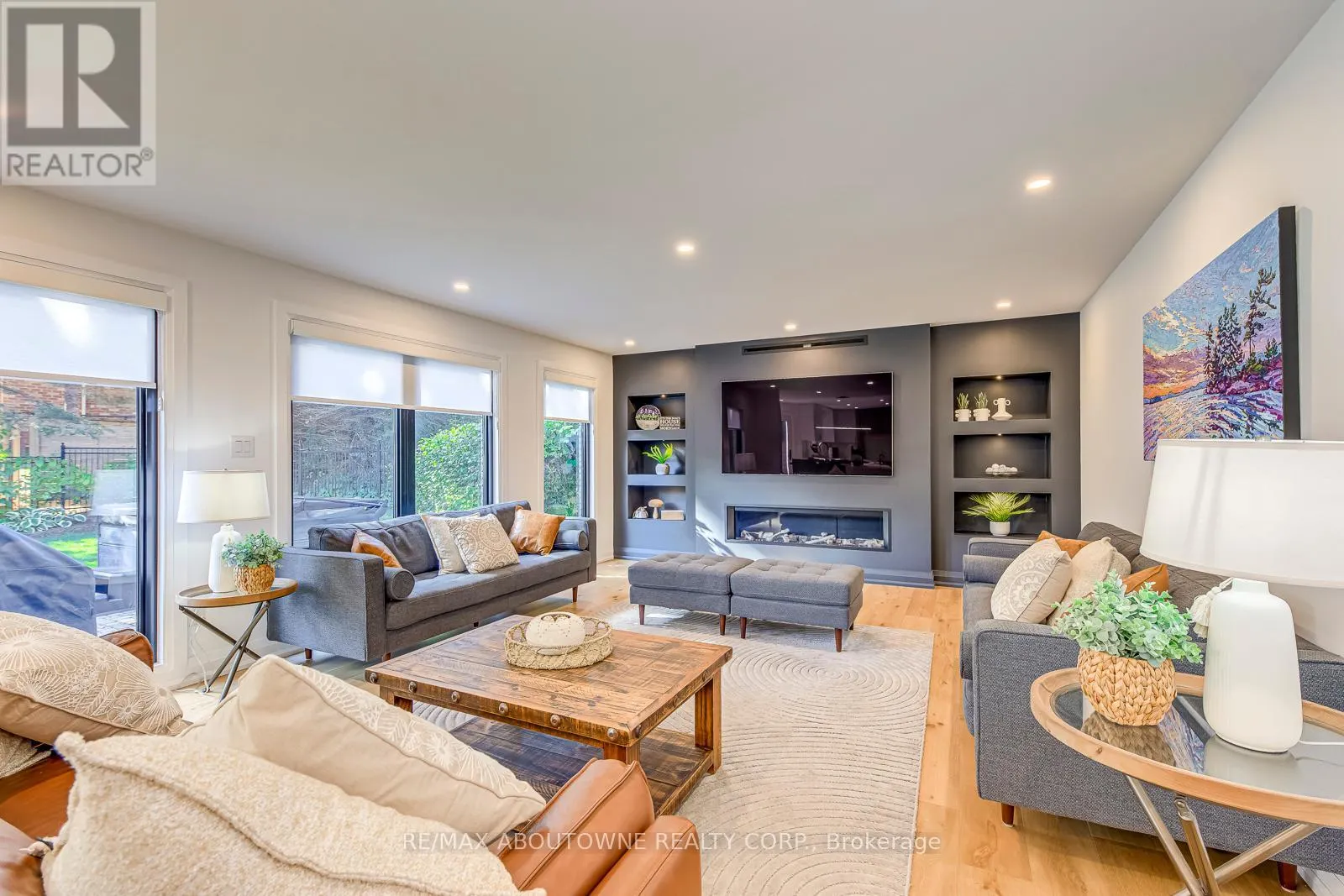 54 DEERVIEW AVENUE