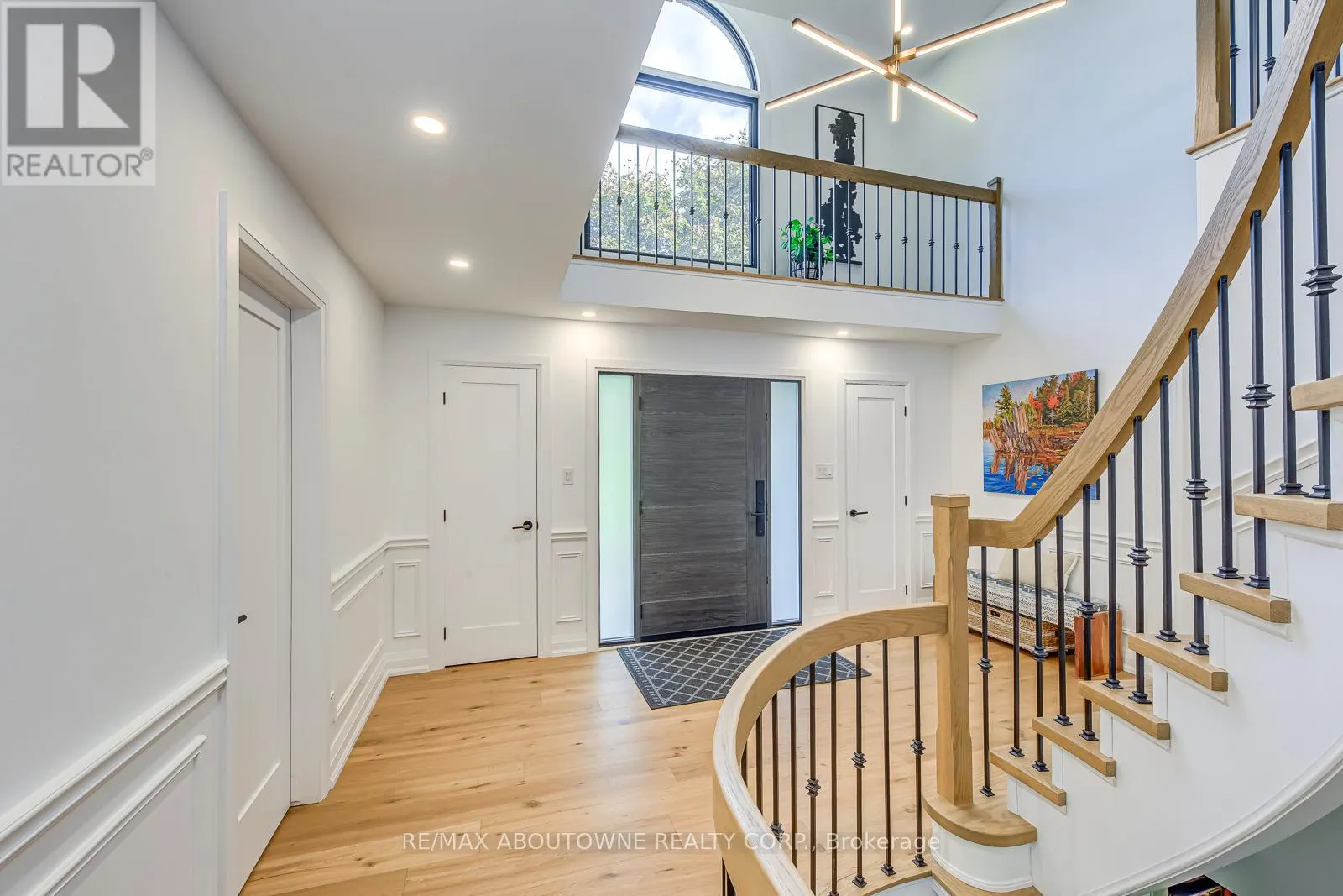 54 DEERVIEW AVENUE