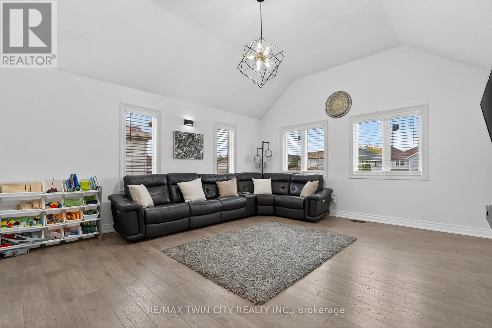 19 MARL MEADOW DRIVE