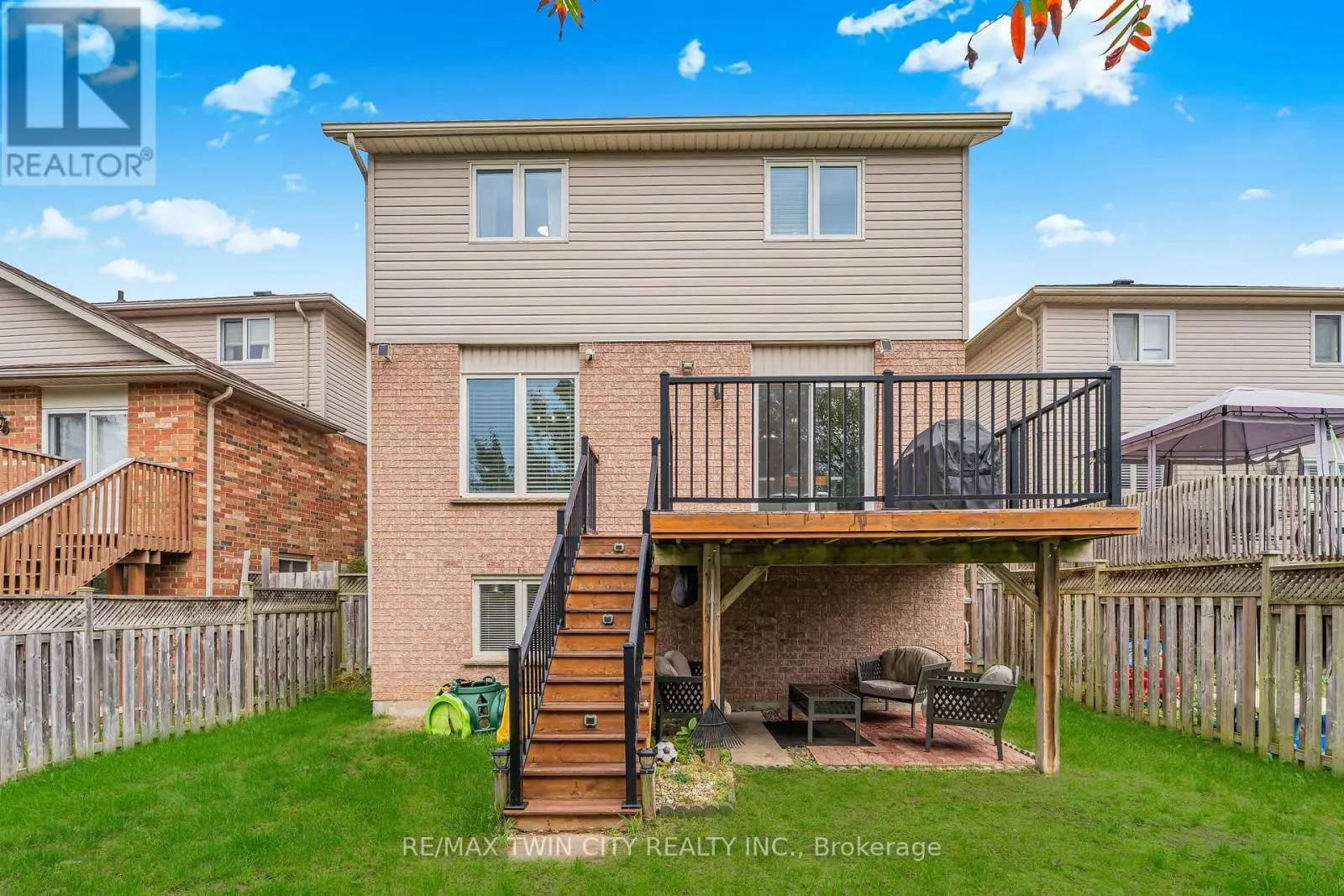 19 MARL MEADOW DRIVE