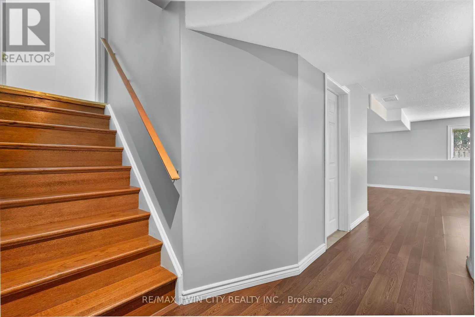 19 MARL MEADOW DRIVE