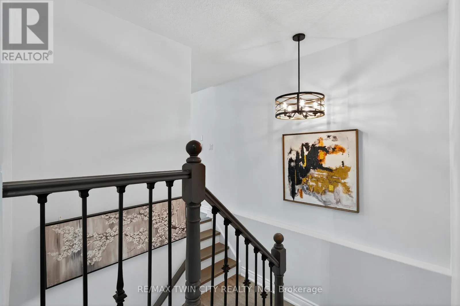 19 MARL MEADOW DRIVE