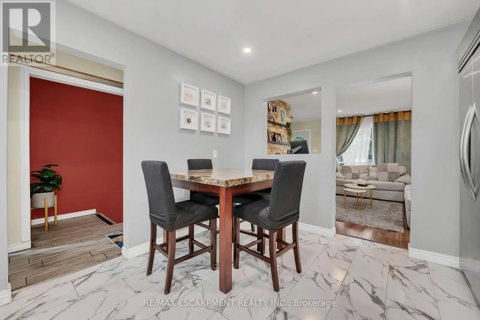 18 RIVERDALE DRIVE