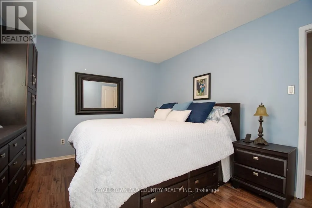 176 ELGIN STREET