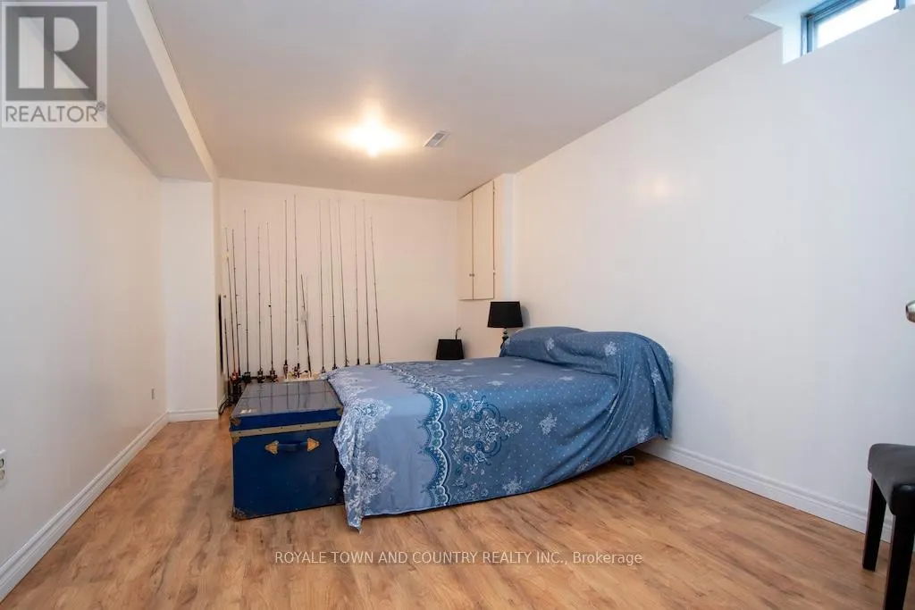 176 ELGIN STREET