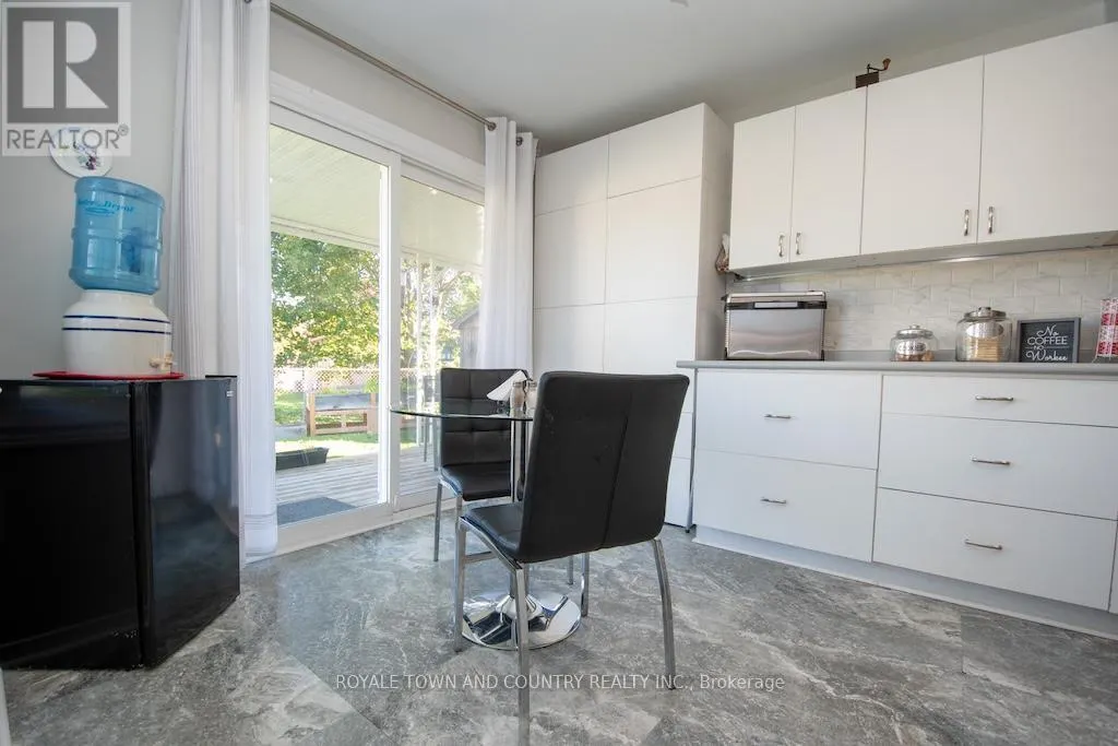 176 ELGIN STREET