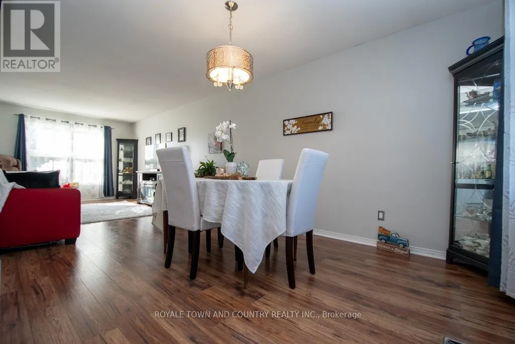 176 ELGIN STREET