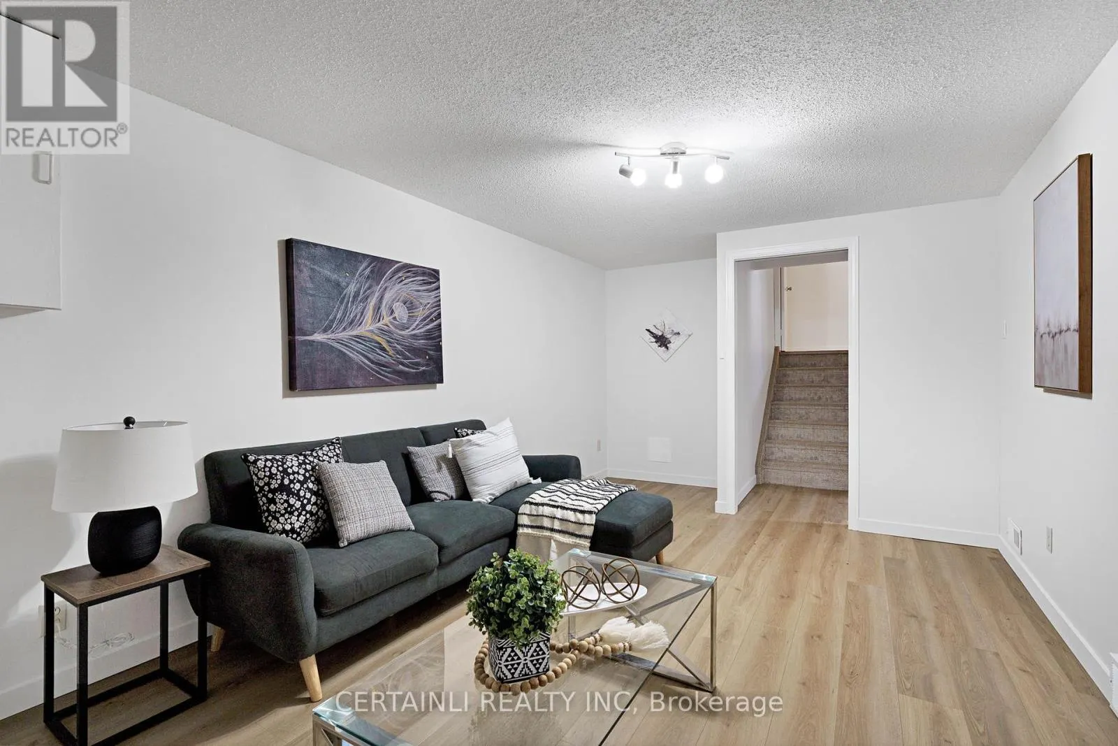 108 SUNDRIDGE CRESCENT