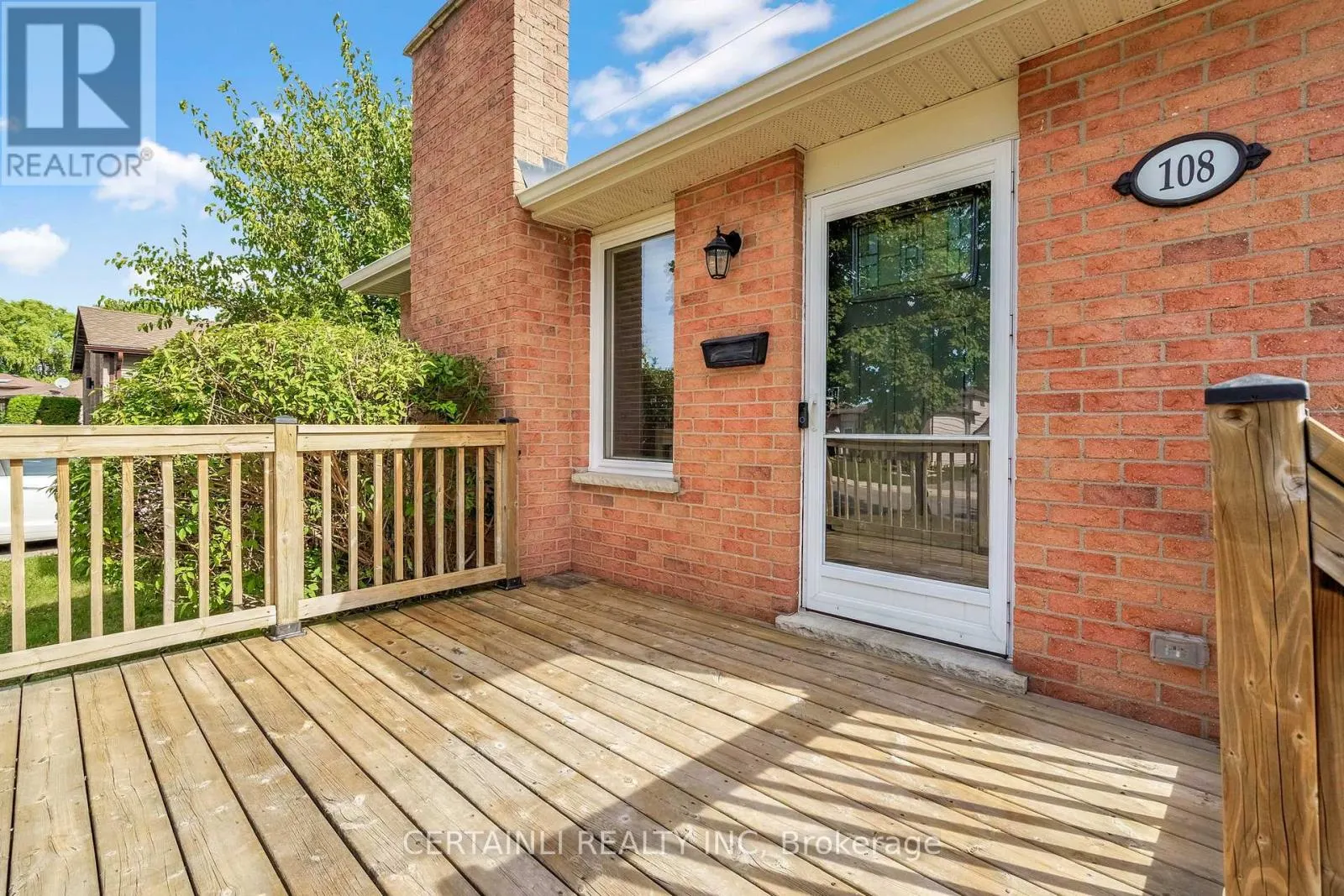 108 SUNDRIDGE CRESCENT