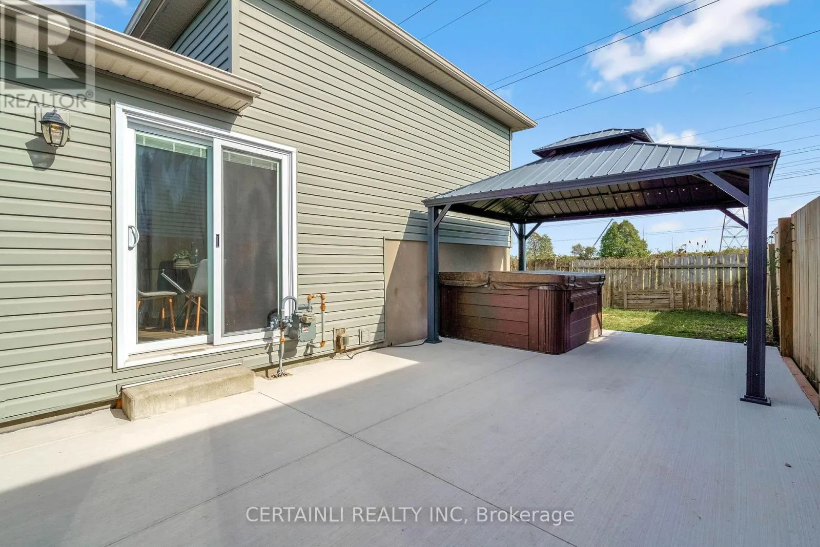 108 SUNDRIDGE CRESCENT