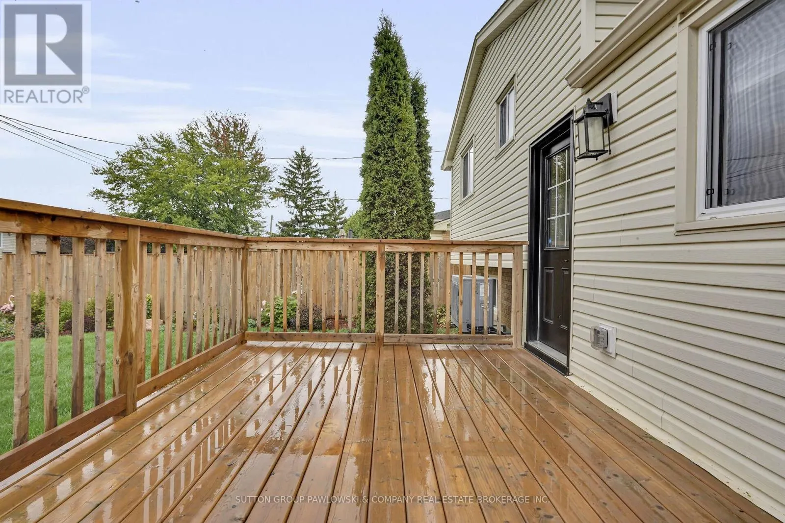 30 LEGER AVENUE
