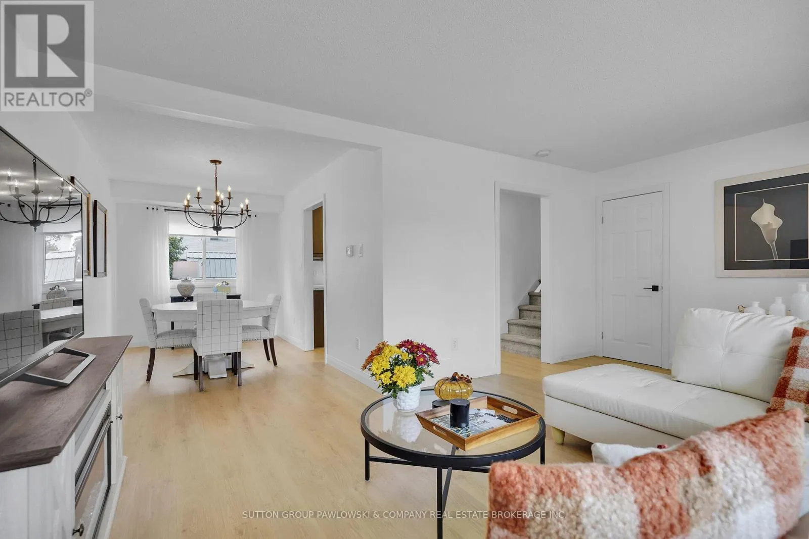 30 LEGER AVENUE