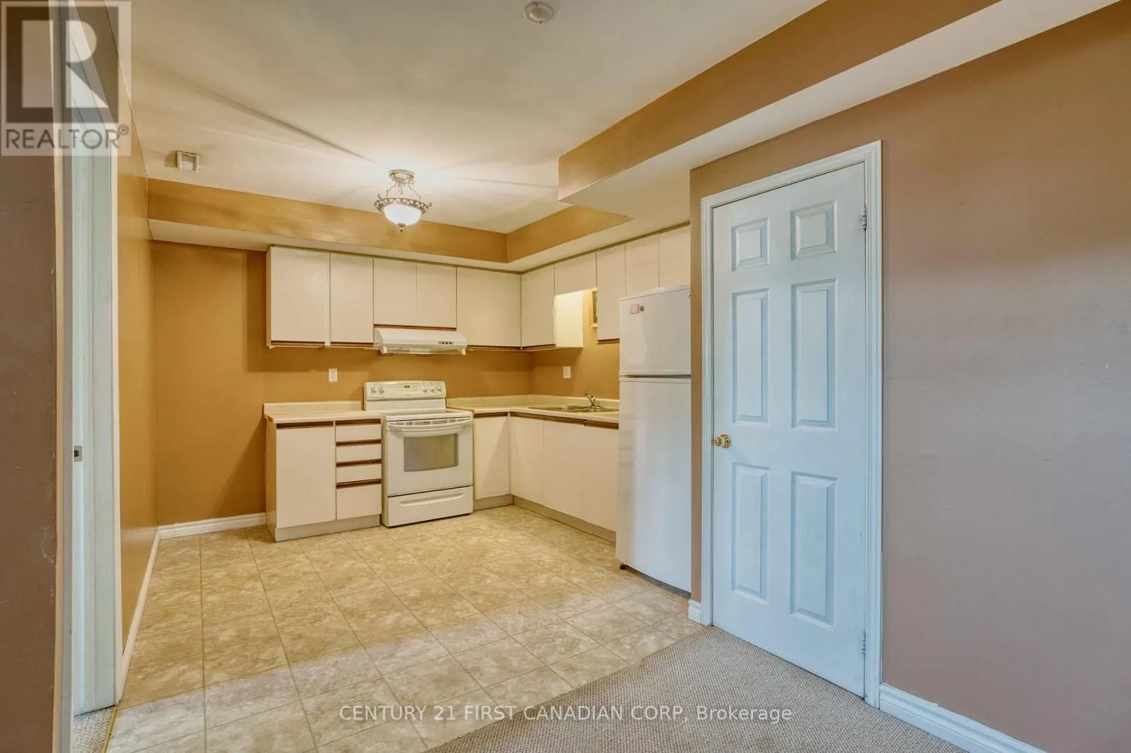 581 FOREST CREEK PLACE