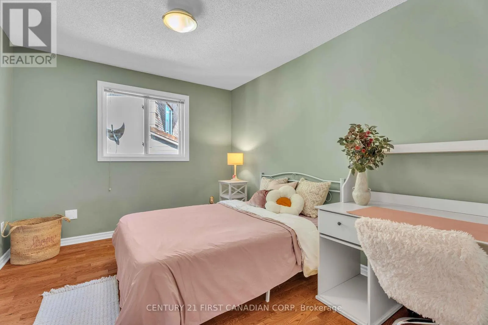 581 FOREST CREEK PLACE