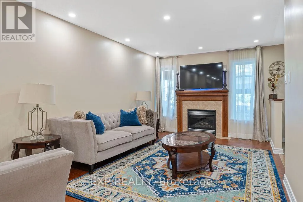 4085 KELLY FARM DRIVE
