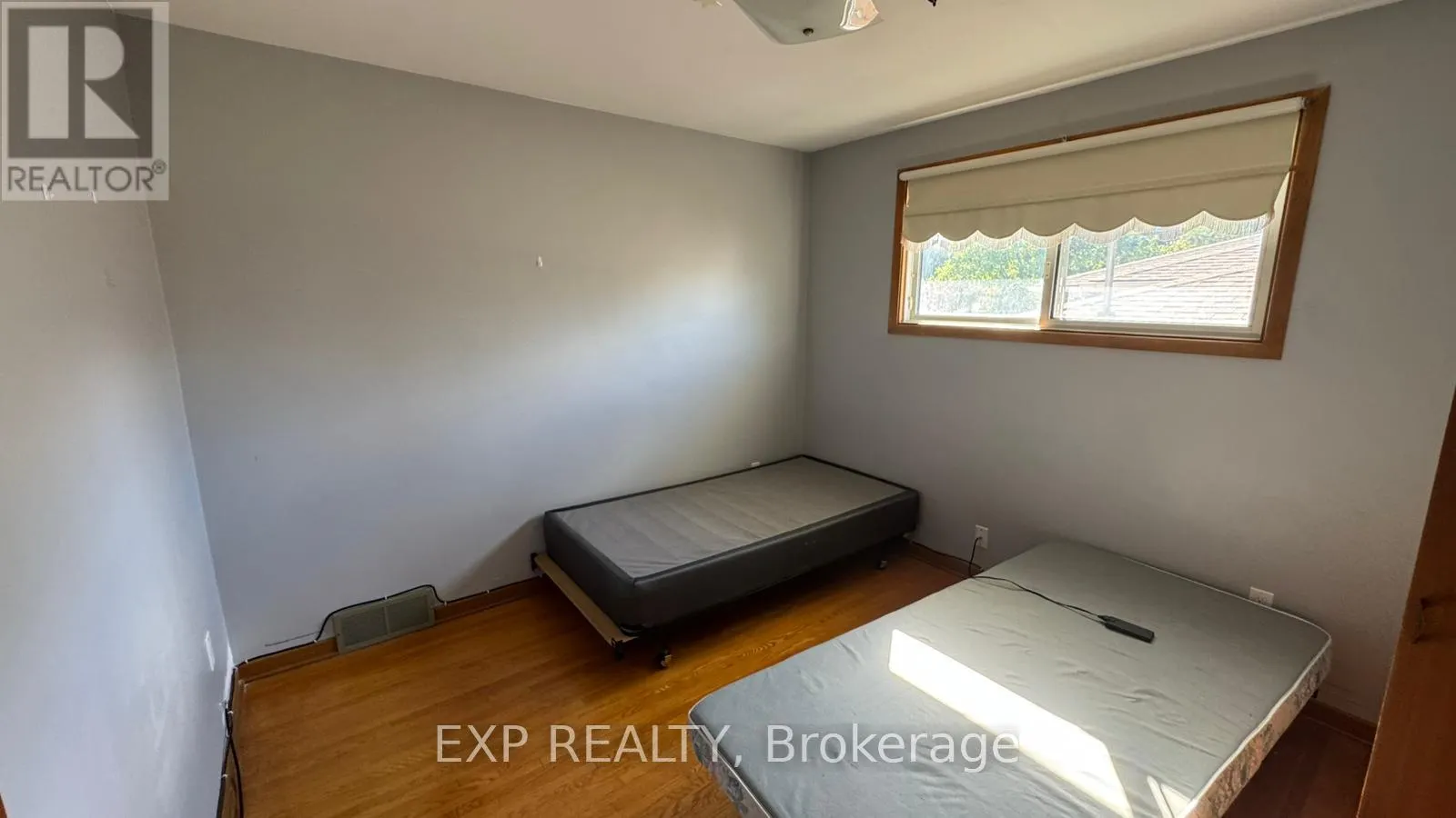 UPPER - 50 SUNNYLEA DRIVE, #Upper