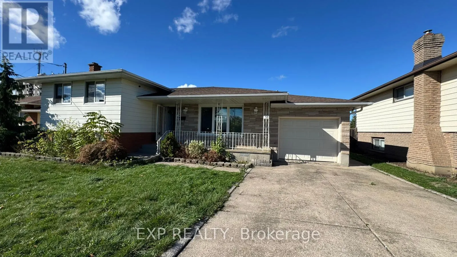 UPPER - 50 SUNNYLEA DRIVE, #Upper
