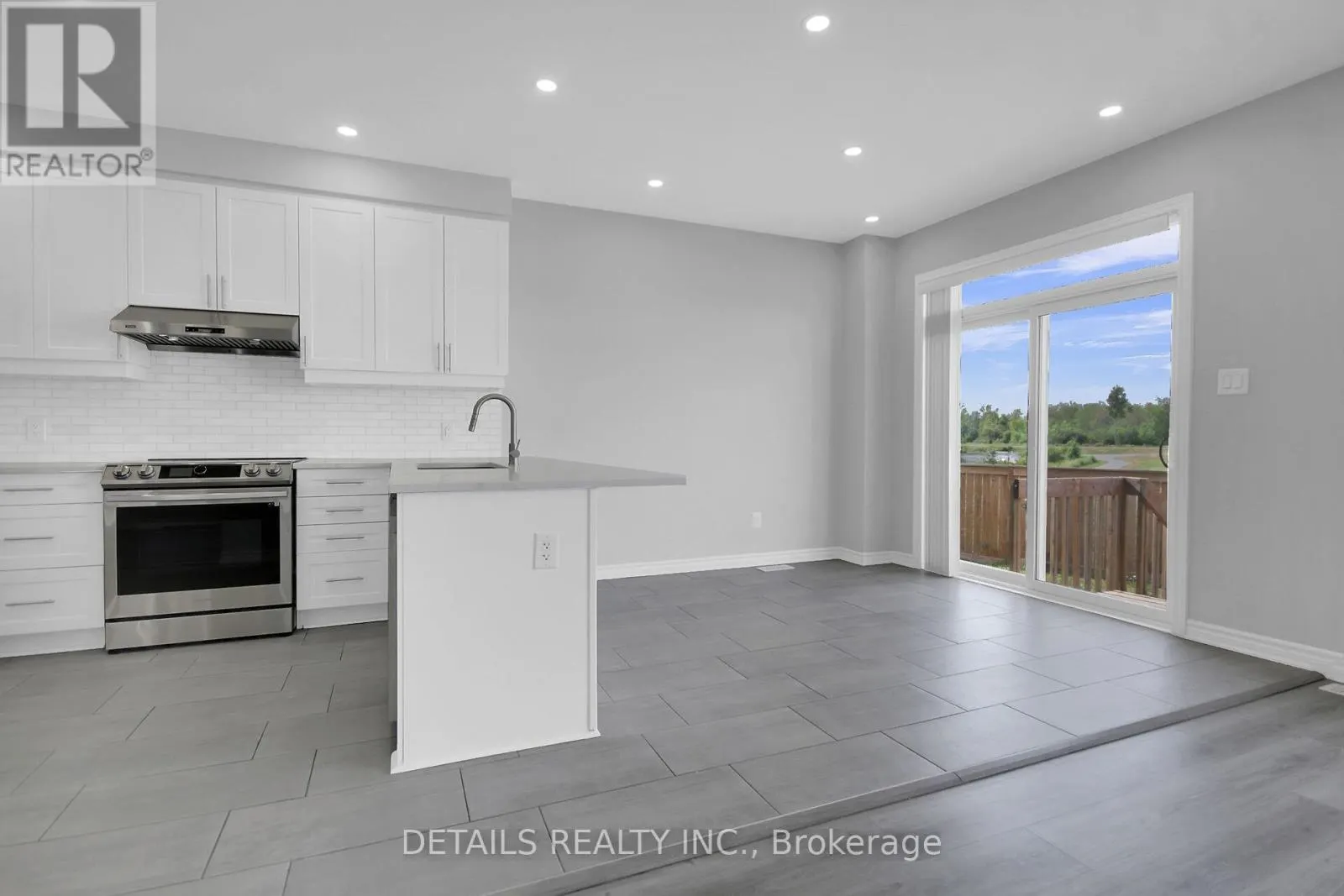 116 UNITY PLACE