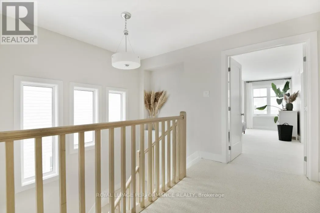 713 CAP DIAMANT WAY