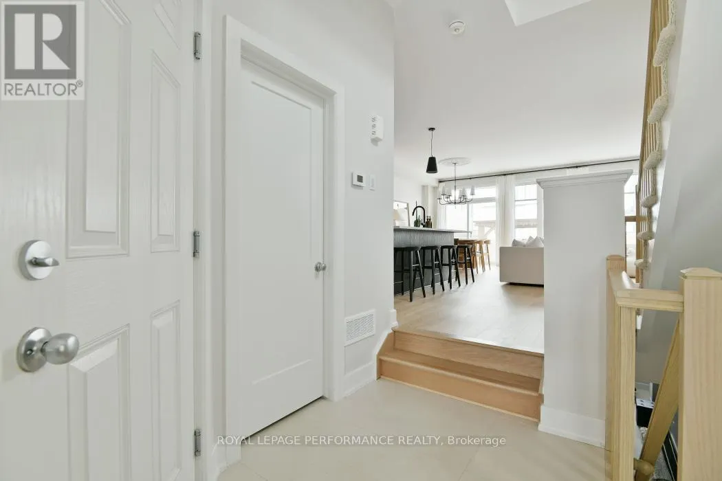 713 CAP DIAMANT WAY