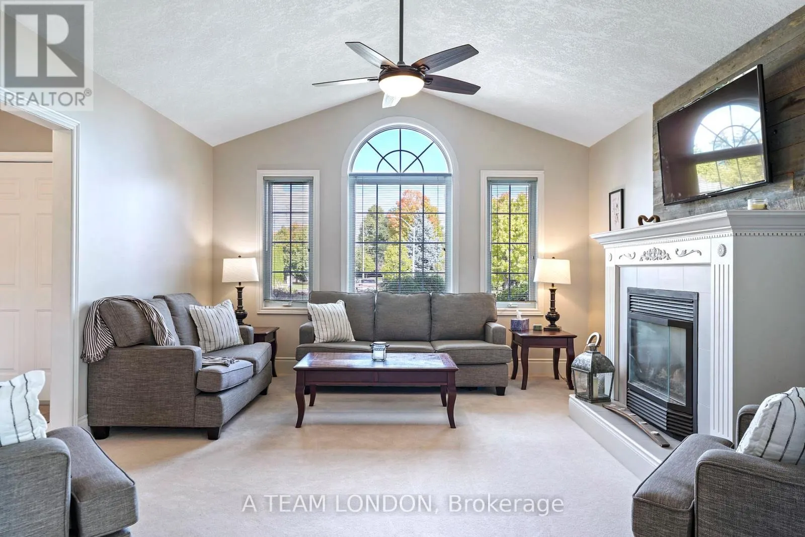 12 HUNTINGTON TERRACE