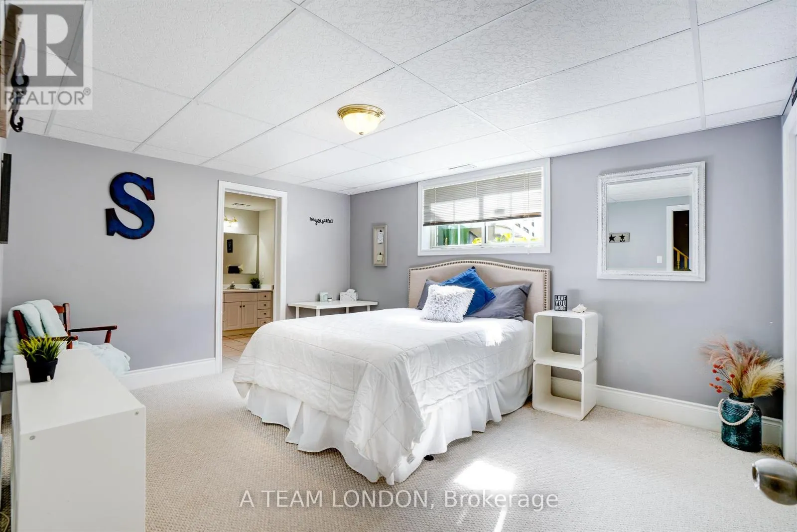 12 HUNTINGTON TERRACE