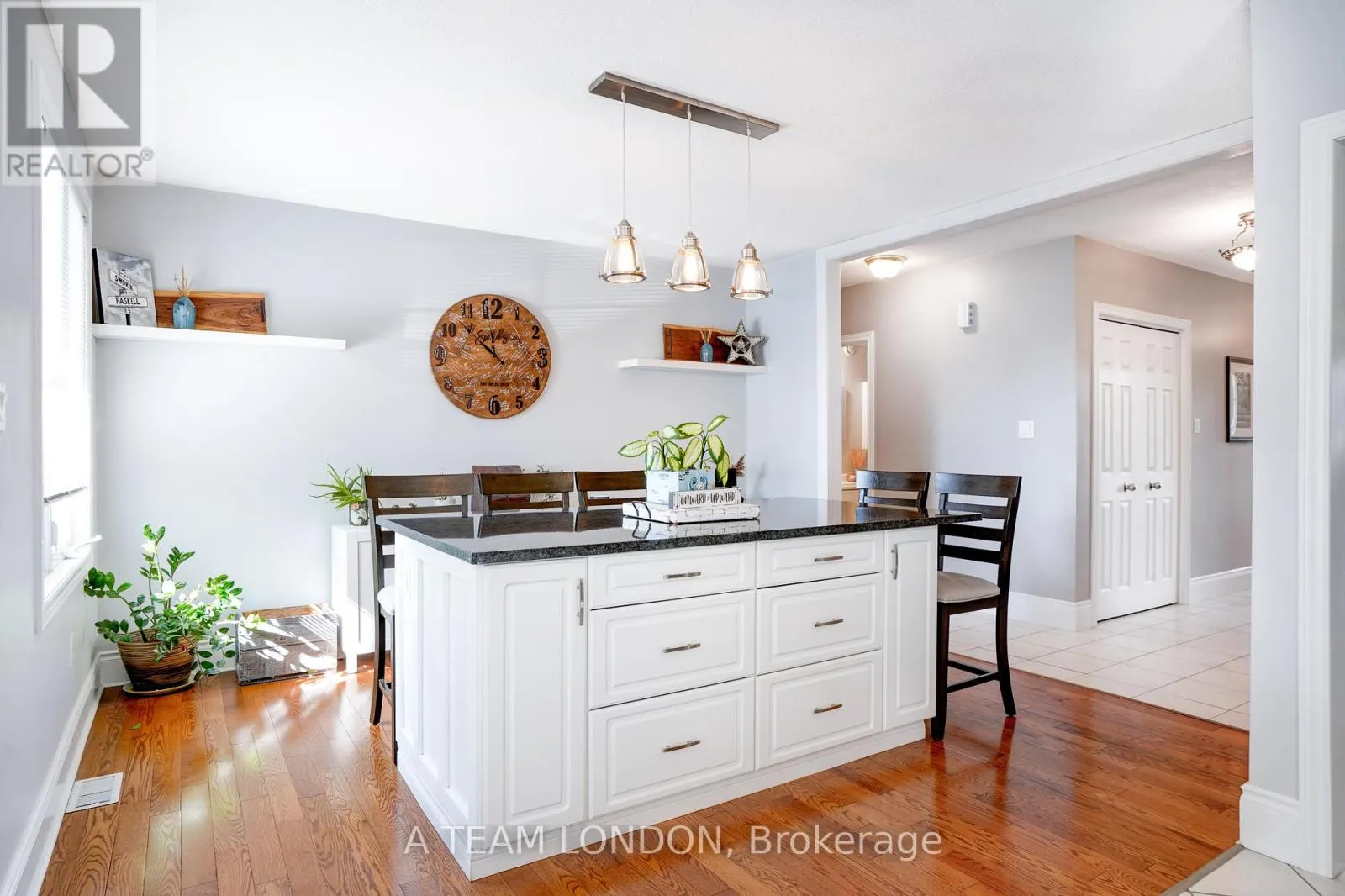 12 HUNTINGTON TERRACE