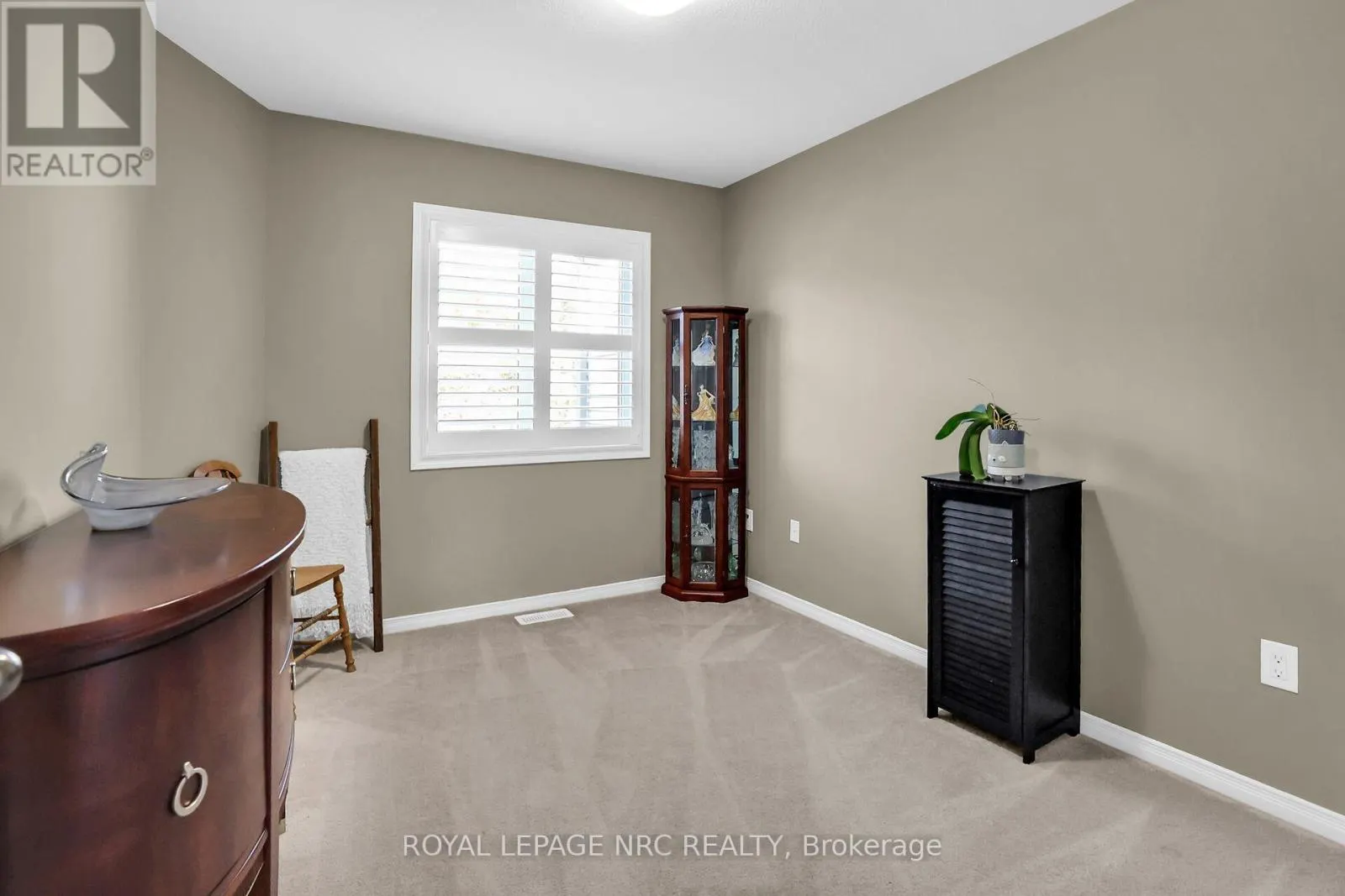 8681 DOGWOOD CRESCENT