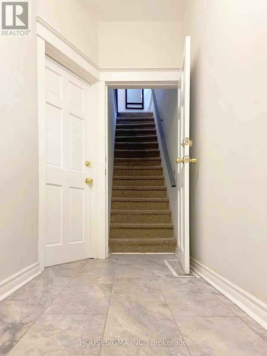 UPPER - 19 ERIE AVENUE