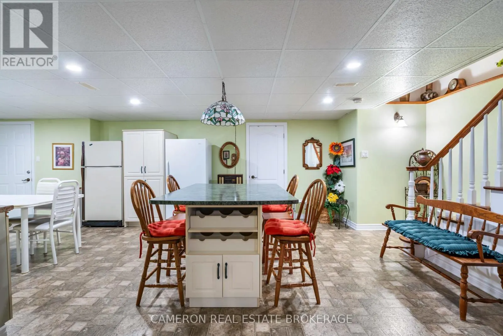 18105 FARLINGER DRIVE