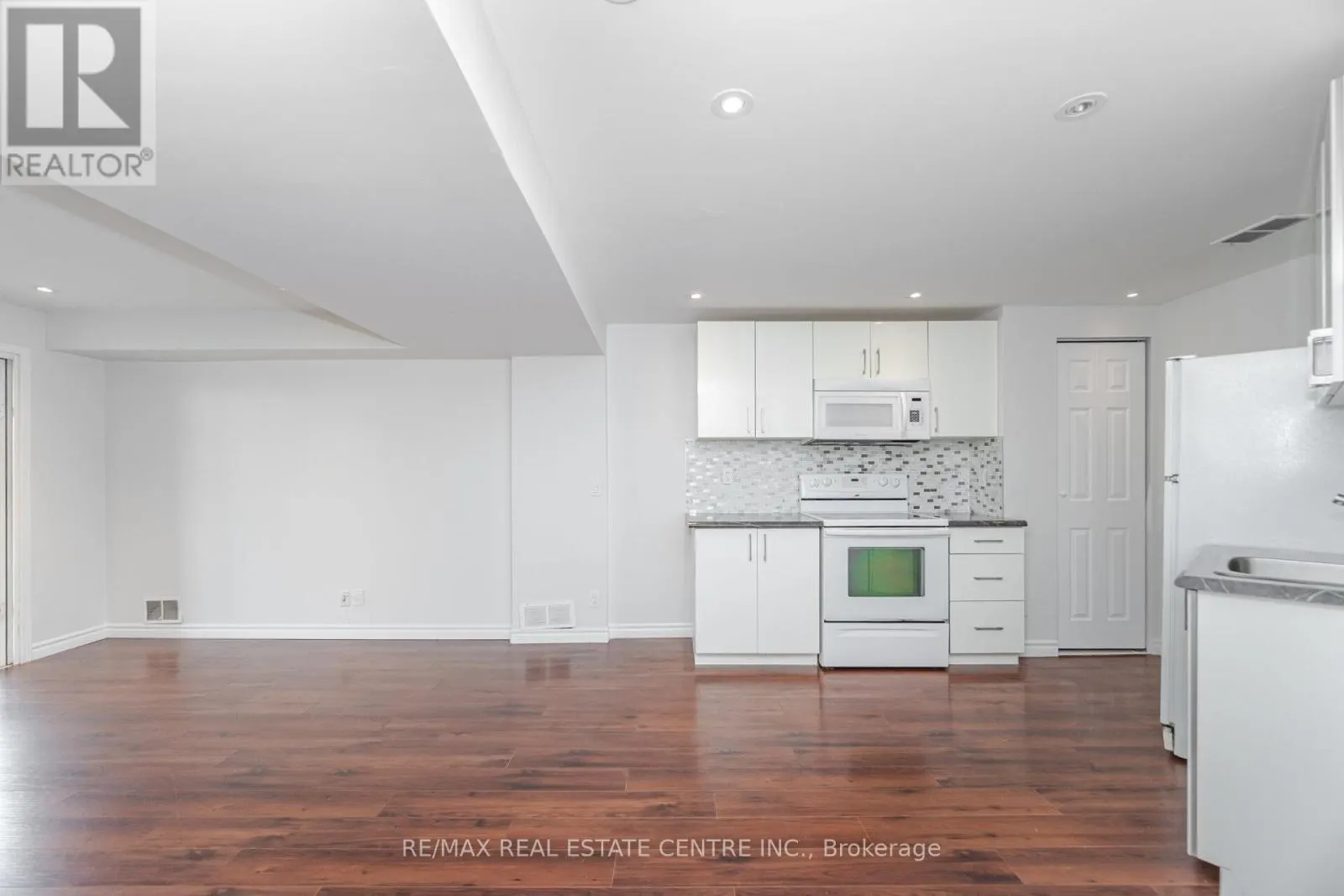 127 SILURIAN DRIVE