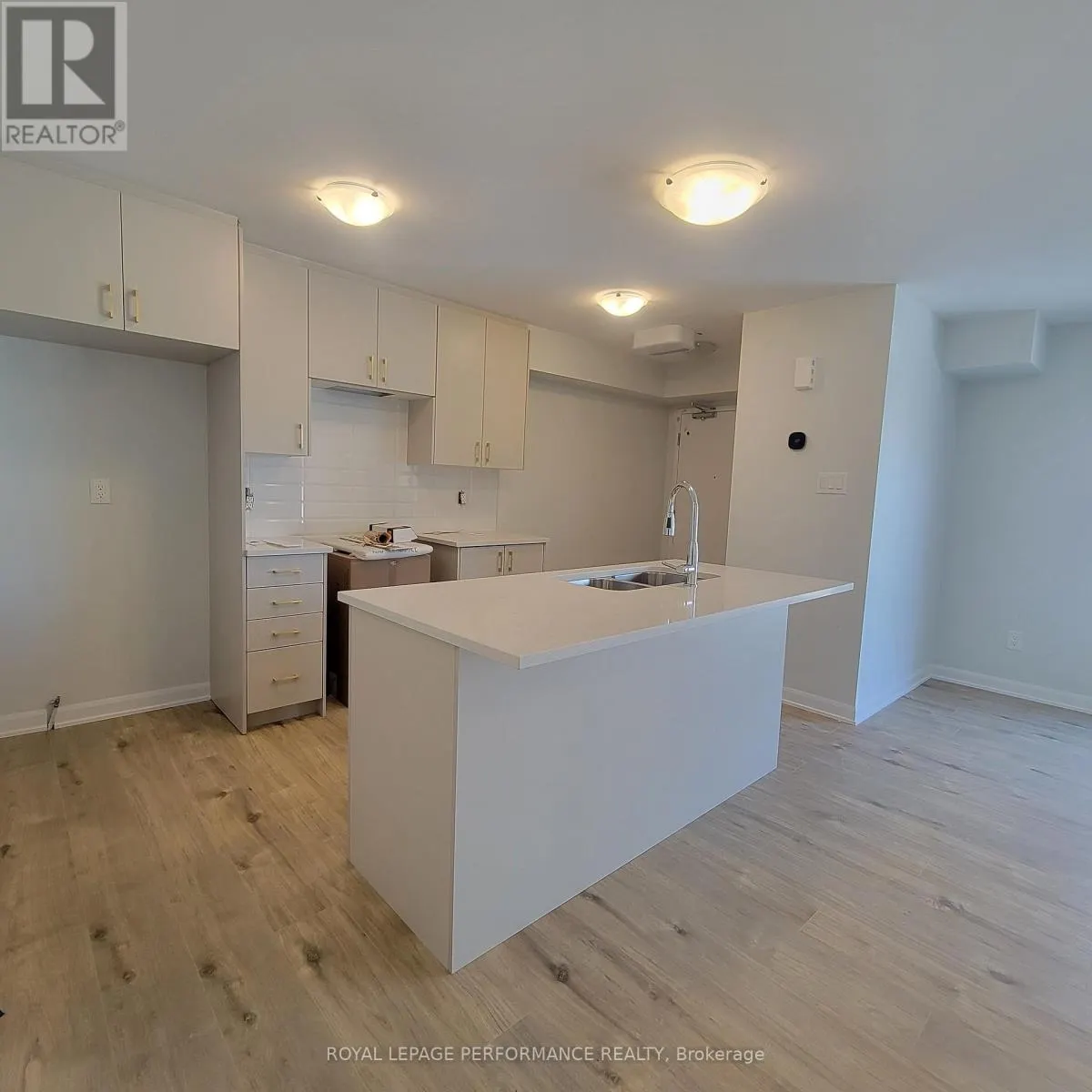809 ARCADIAN PRIVATE