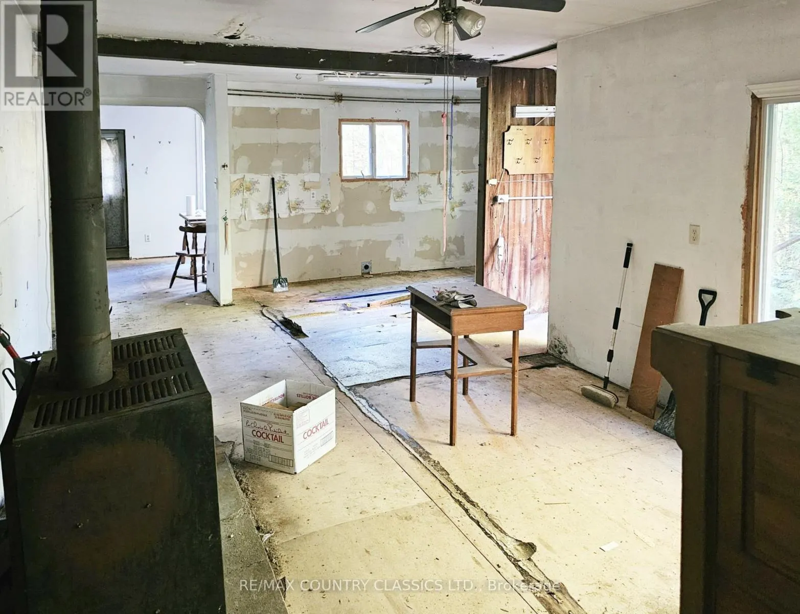 1785 KAMANISKEG LAKE ROAD