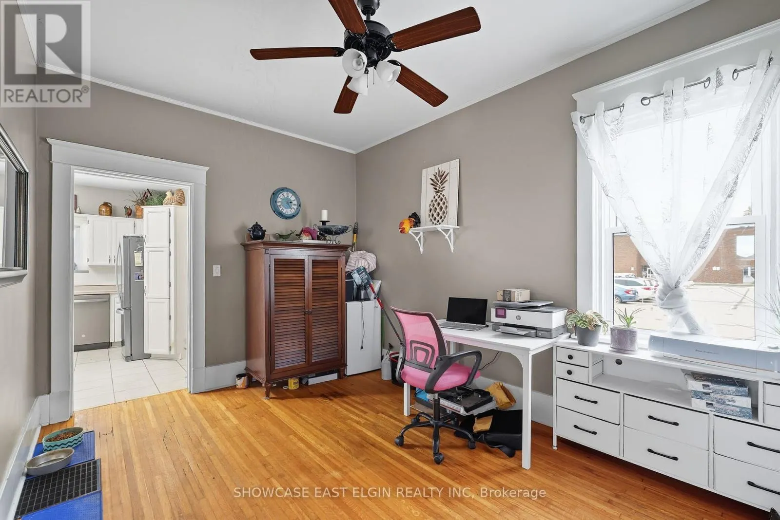 354 TALBOT STREET W