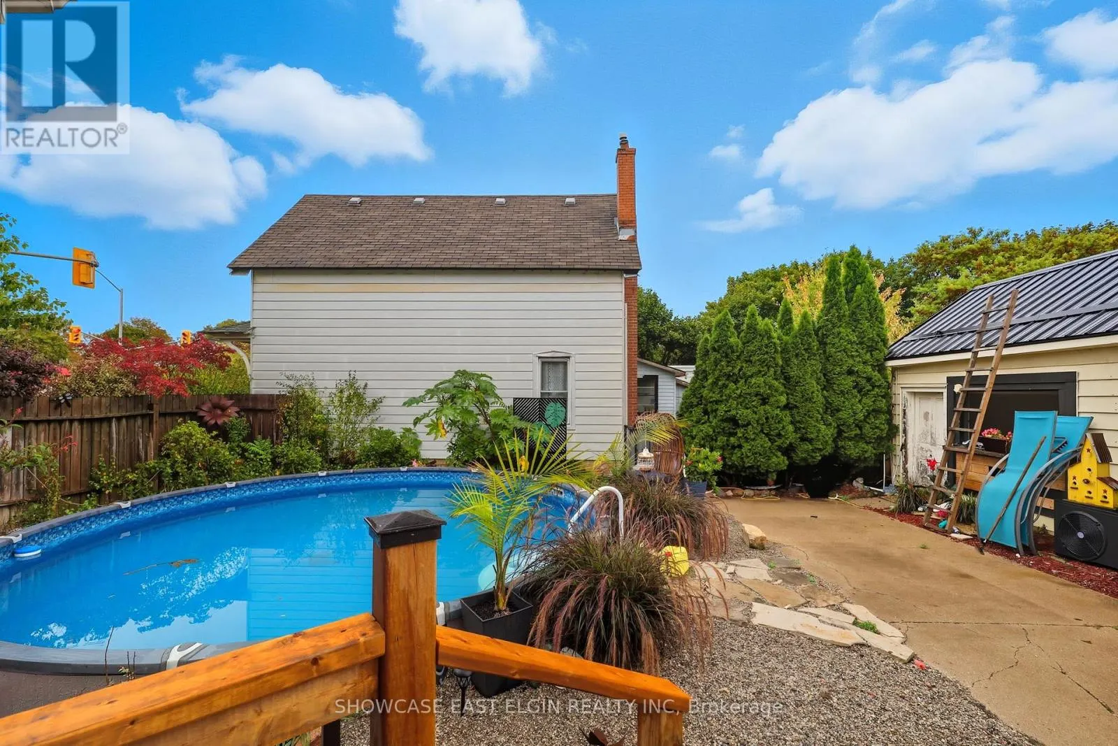 354 TALBOT STREET W