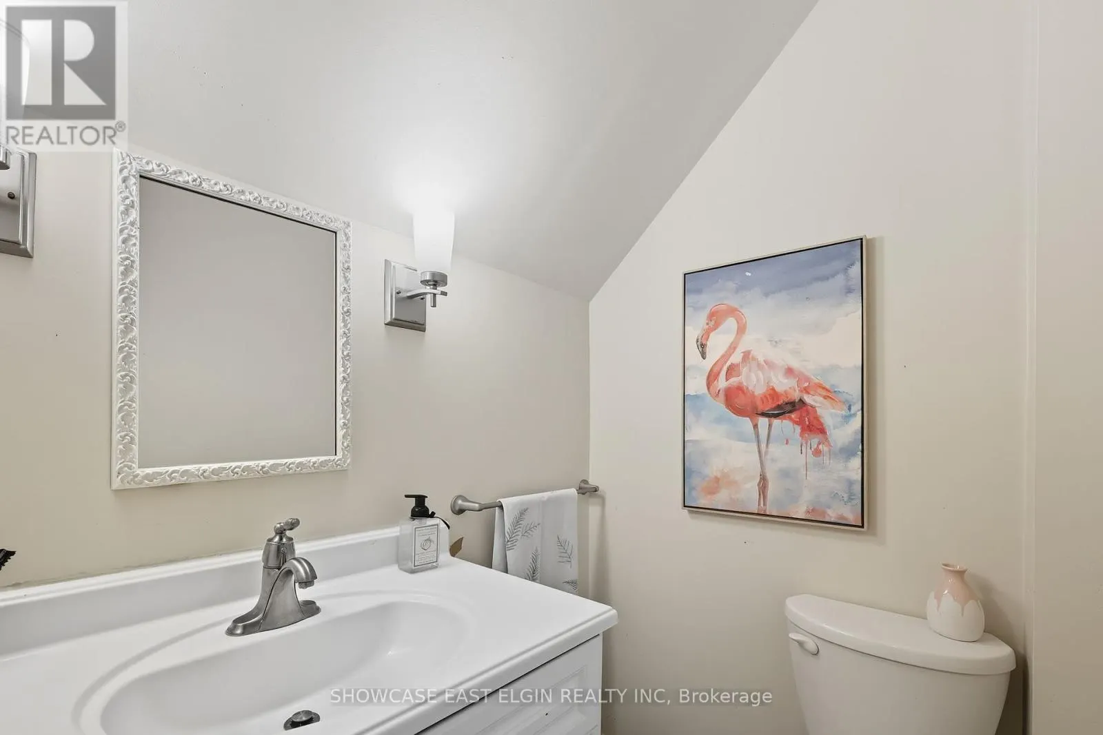 354 TALBOT STREET W