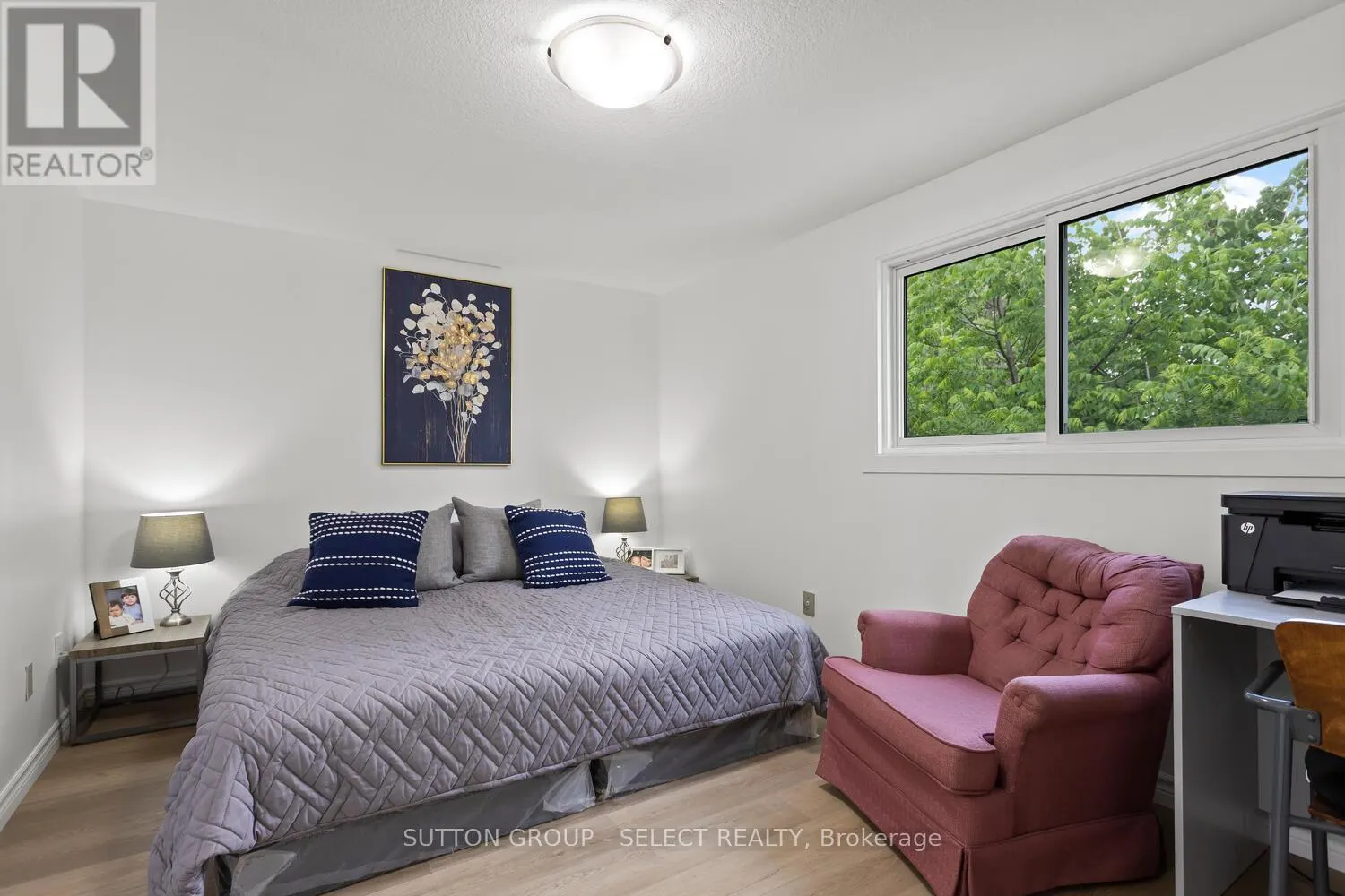 64 - 40 TIFFANY DRIVE, #64
