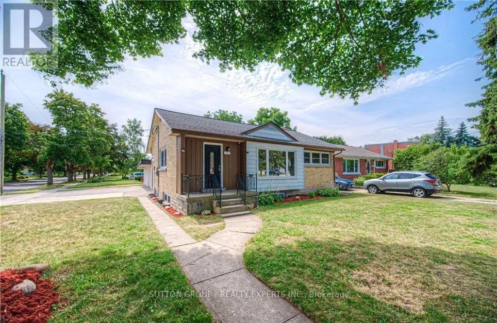 UPPER - 169 BRUCE STREET