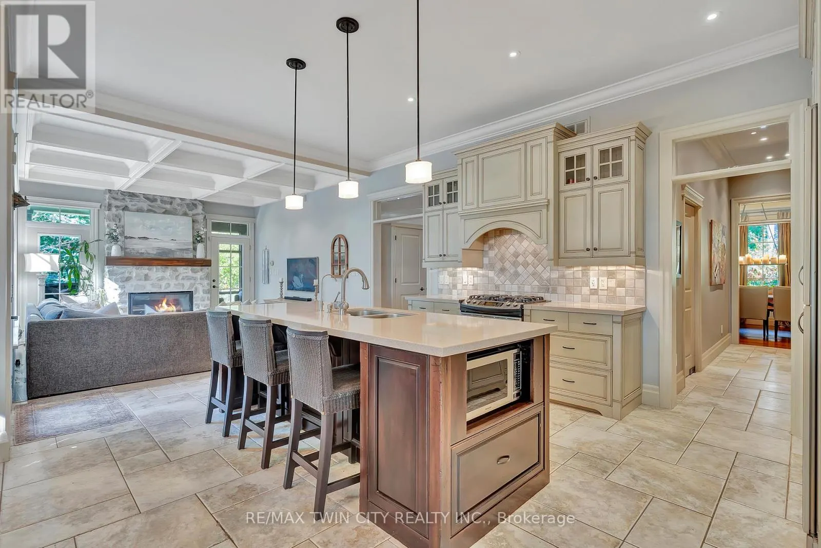 3667 OLD BEVERLY ROAD