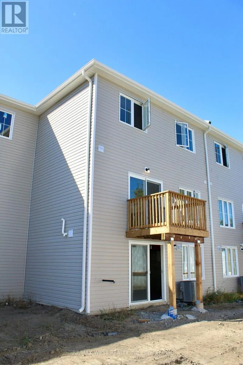 26 GLACIER CRESCENT