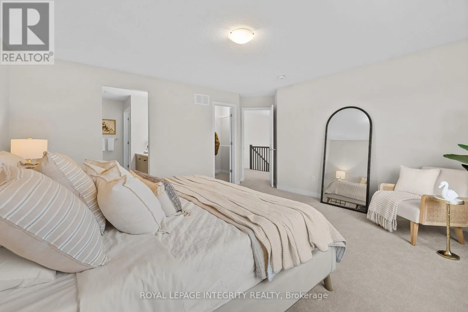 428 GIDRAN CIRCLE