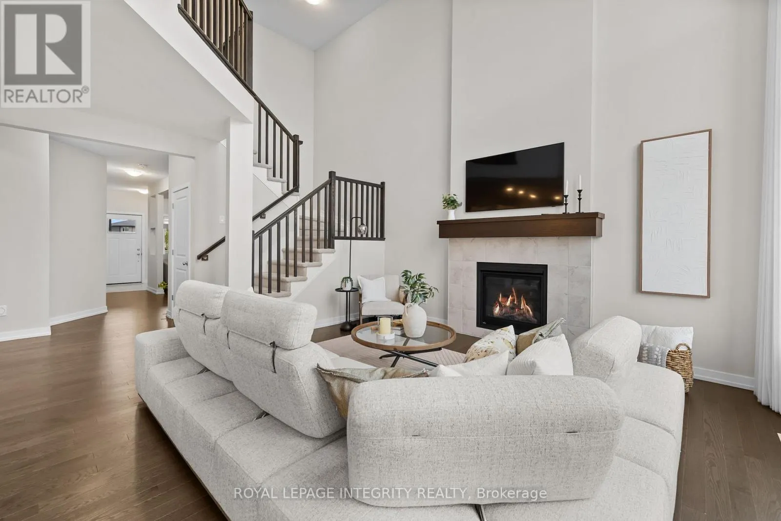 428 GIDRAN CIRCLE
