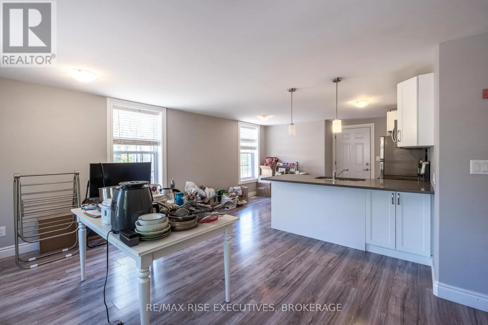 120 YONGE STREET