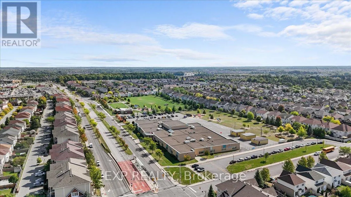 300 GRAYBURN WAY