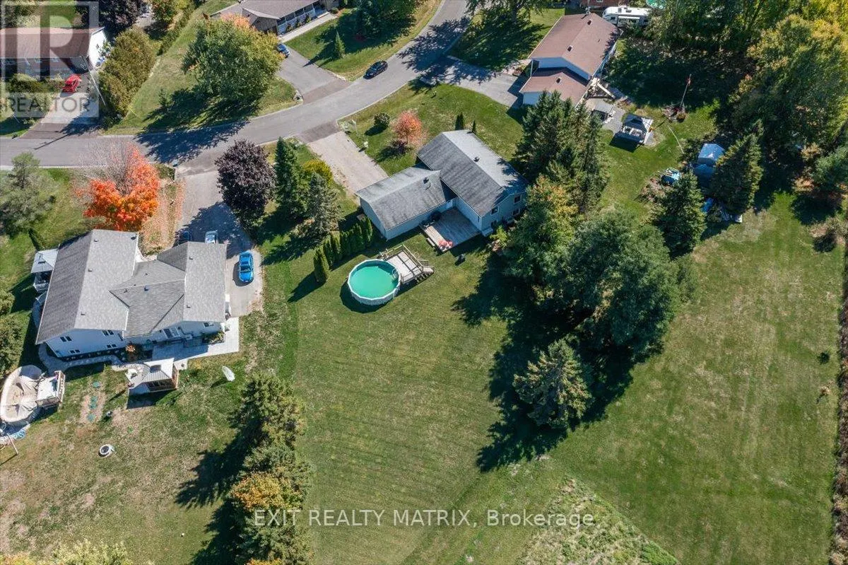 8089 LAURIE LANE S