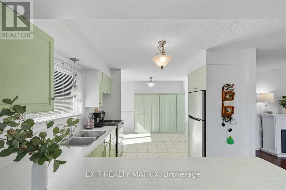 8089 LAURIE LANE S
