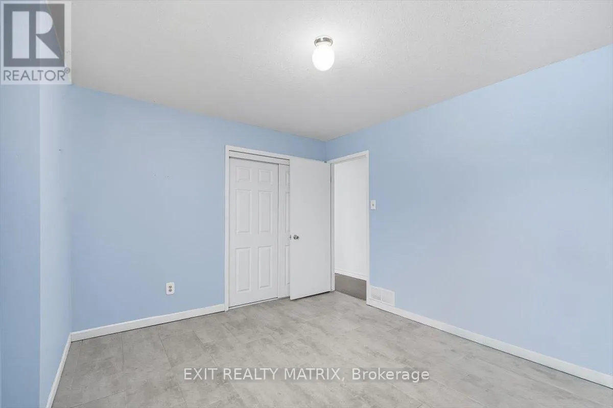 8089 LAURIE LANE S